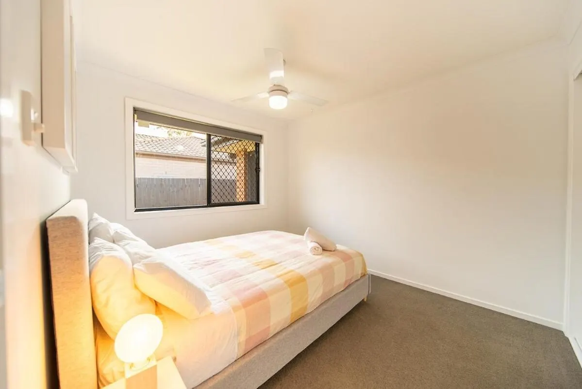 Little Coastal Boho Home - Neverending Summer Fun Near Themeparks & Close To M1 Exit Pimpama 0*,
