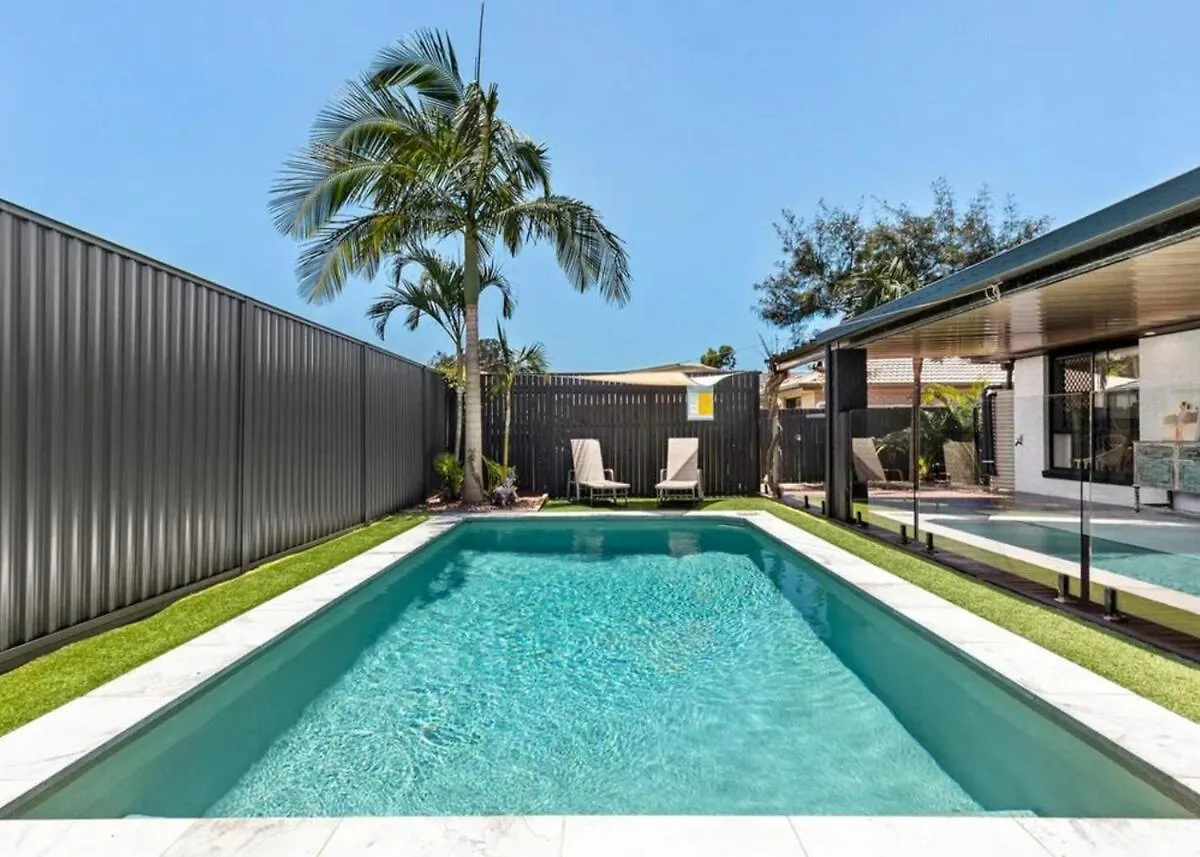 Little Coastal Boho Home - Neverending Summer Fun Near Themeparks & Close To M1 Exit Pimpama