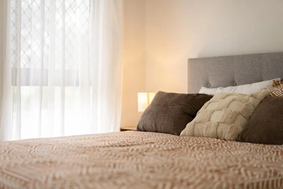 Little Coastal Boho Home - Neverending Summer Fun Near Themeparks & Close To M1 Exit Pimpama 오스트레일리아